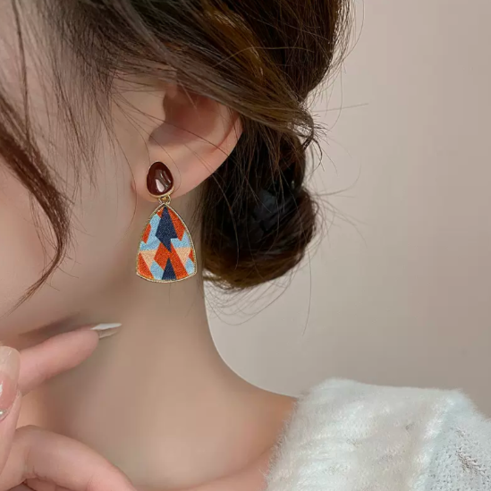 复古布艺撞色耳夹 Vintage Contrast Color Long Clip On Earring