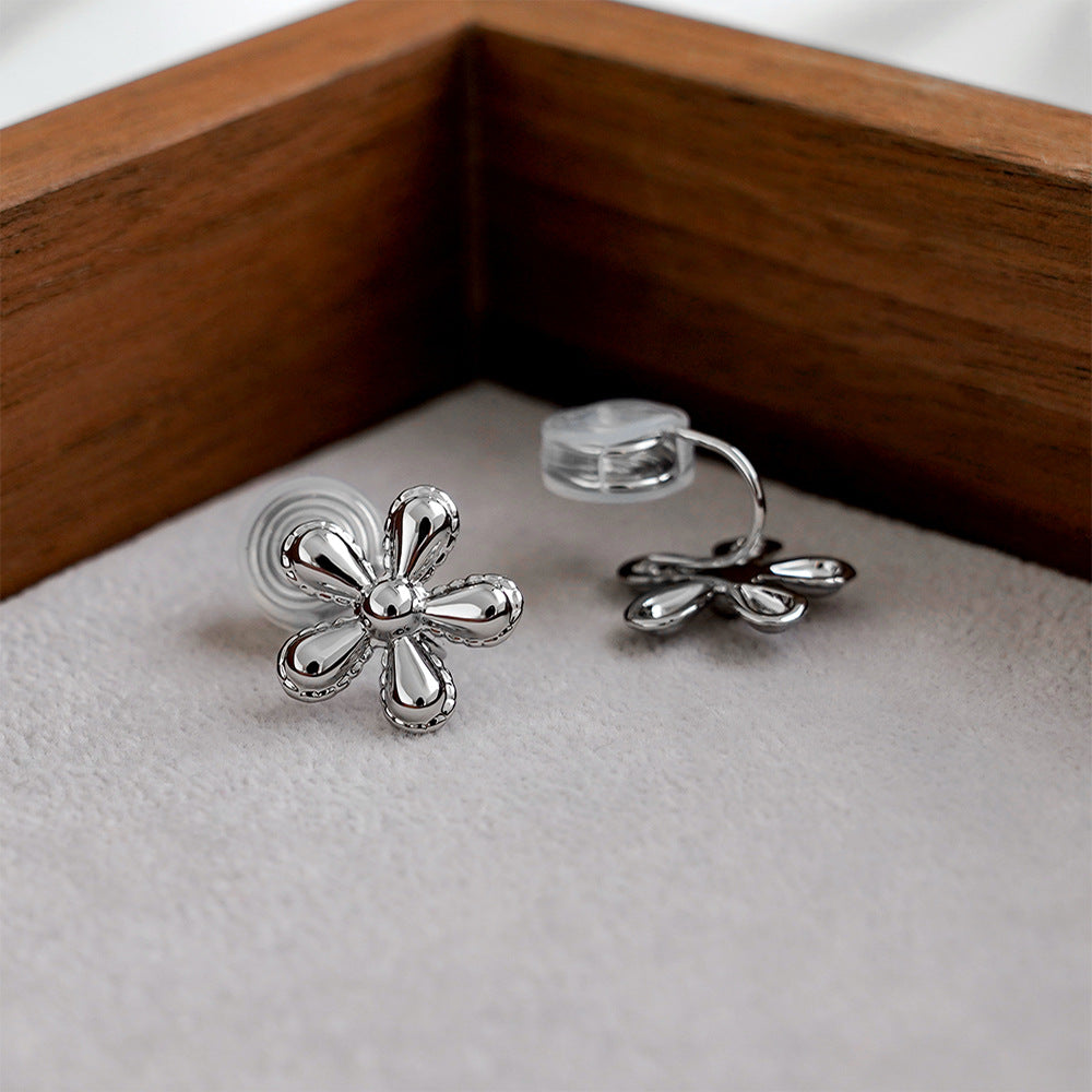 金/银简约花朵耳夹 Clip On Earring