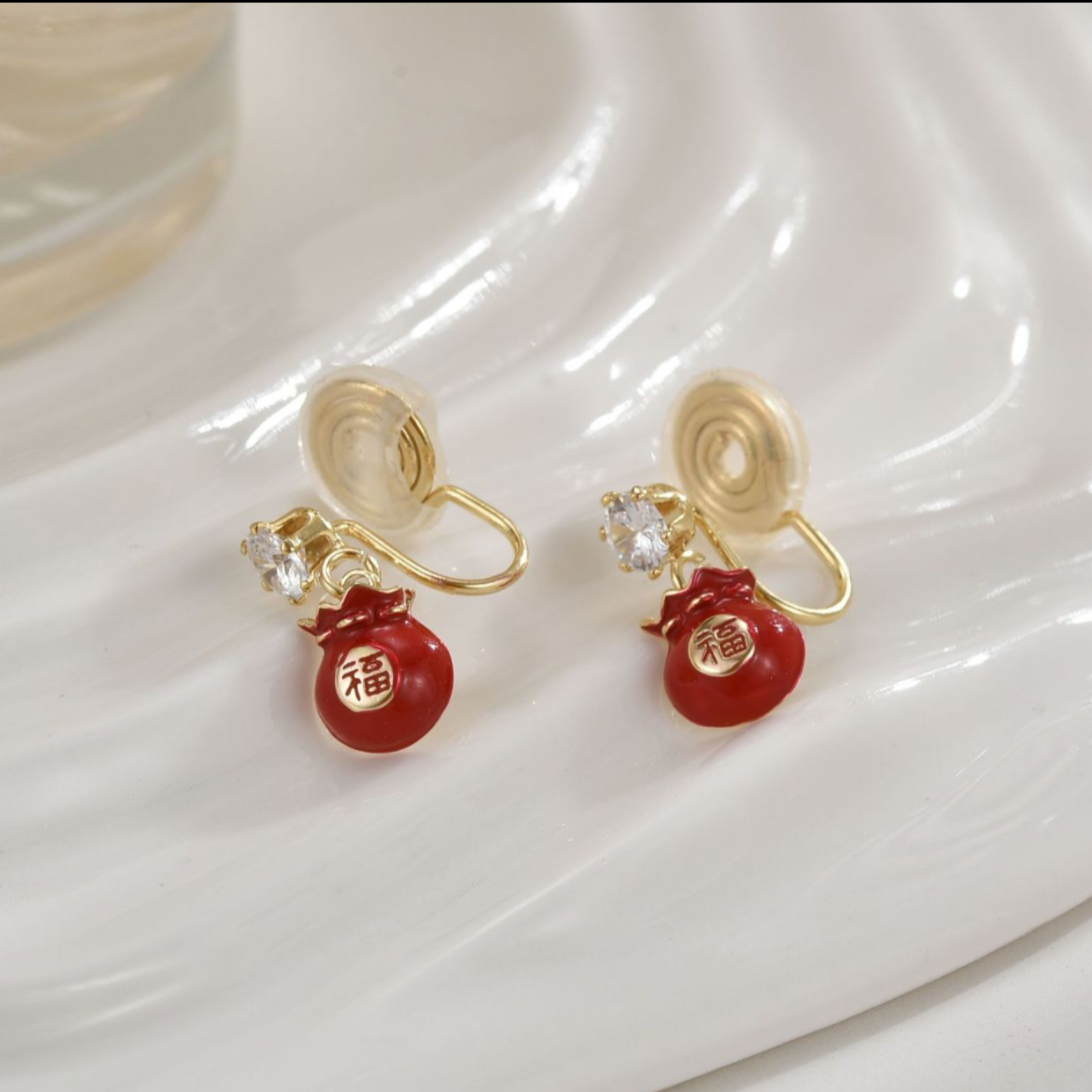 新年红色福袋耳夹 Clip On Earring