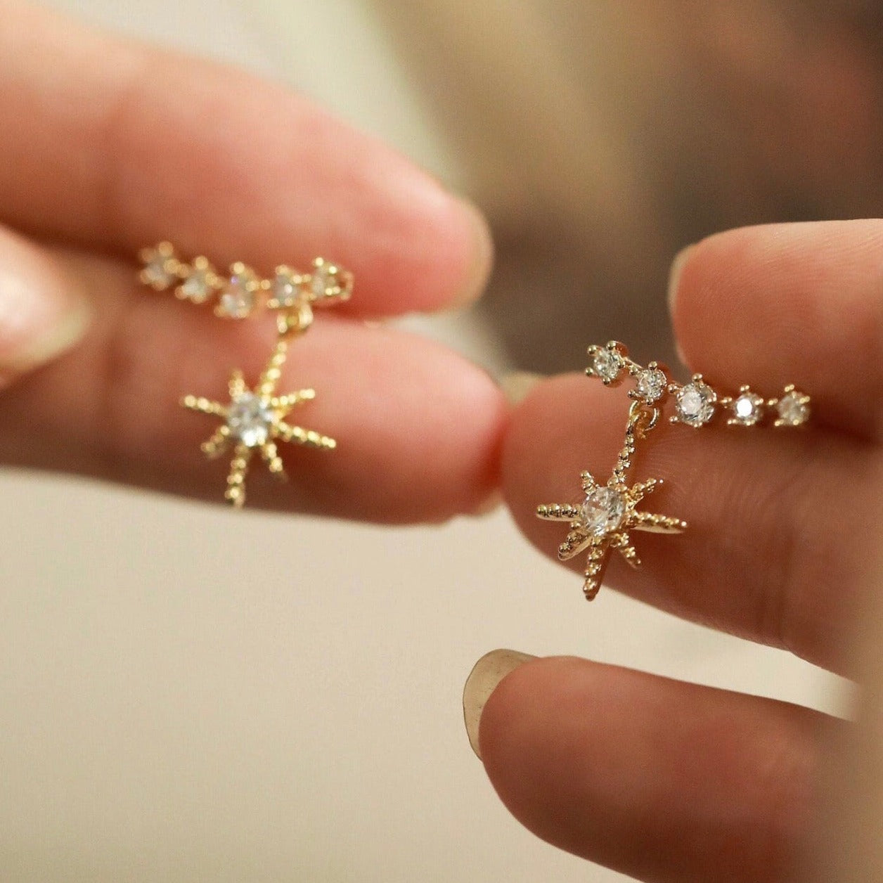 锆石八芒星小耳排耳夹 Gold Zircon Star Clip on Earring