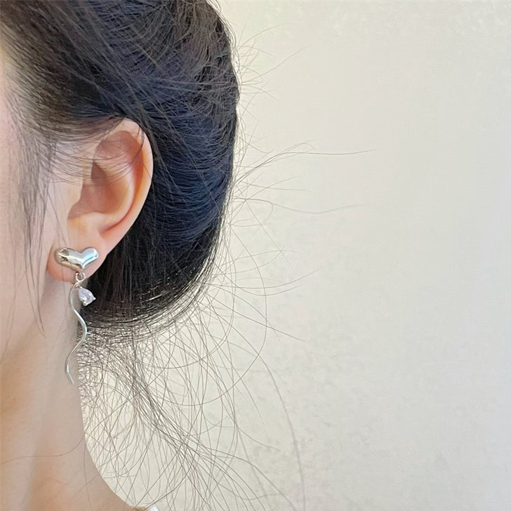 不对称爱心锆石流苏耳夹 Asymmetric Heart Zircon Clip On Earring