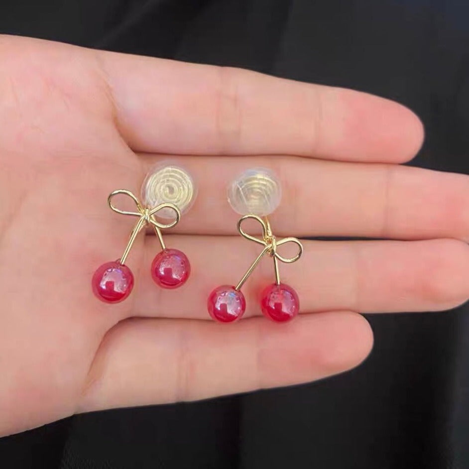 透红色樱桃耳夹 Cherry Clip On Earring