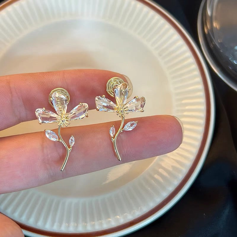 森系锆石花朵耳夹 Zircon Flower Clip On Earring