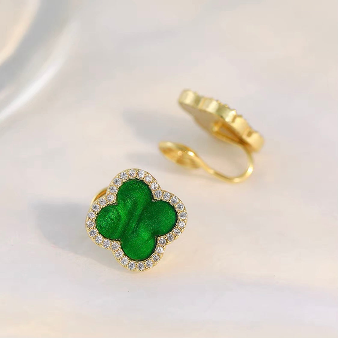四叶草锆石耳夹 Green/Black Four-leaf Clover Zircon Clip On Earring