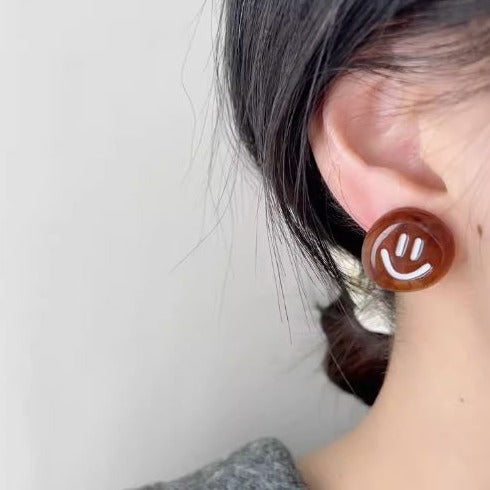 美拉德秋冬笑脸耳夹 Clip On Earring