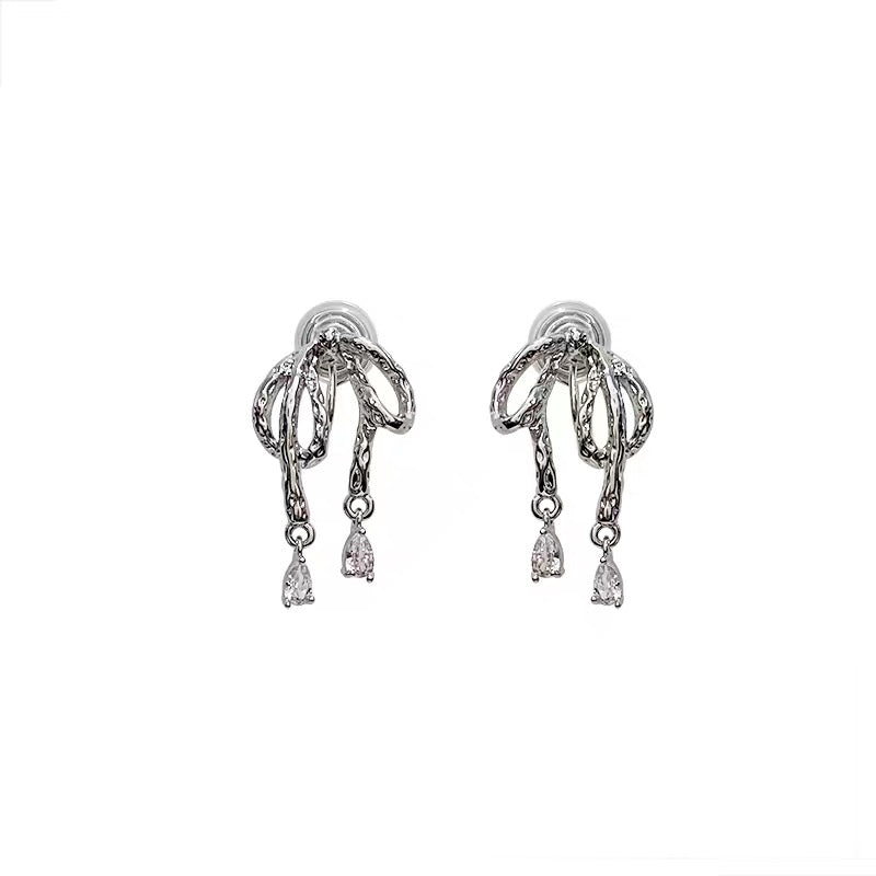 Silver Bow Zircon Clip On Earring 银色液态蝴蝶结耳夹