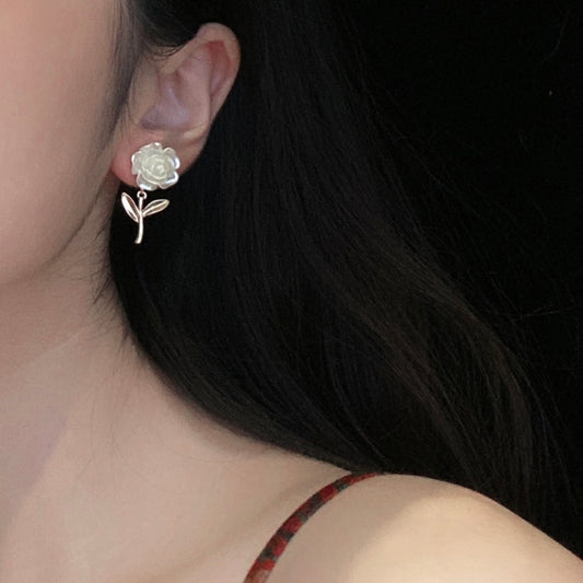 金玫瑰不对称耳夹 Asymmetric Clip On Earring